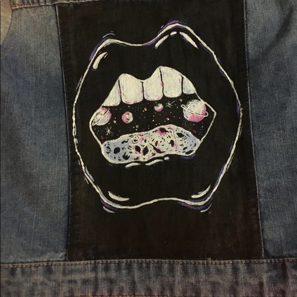 Hand painted jean jackets - Picture 3 of 4
